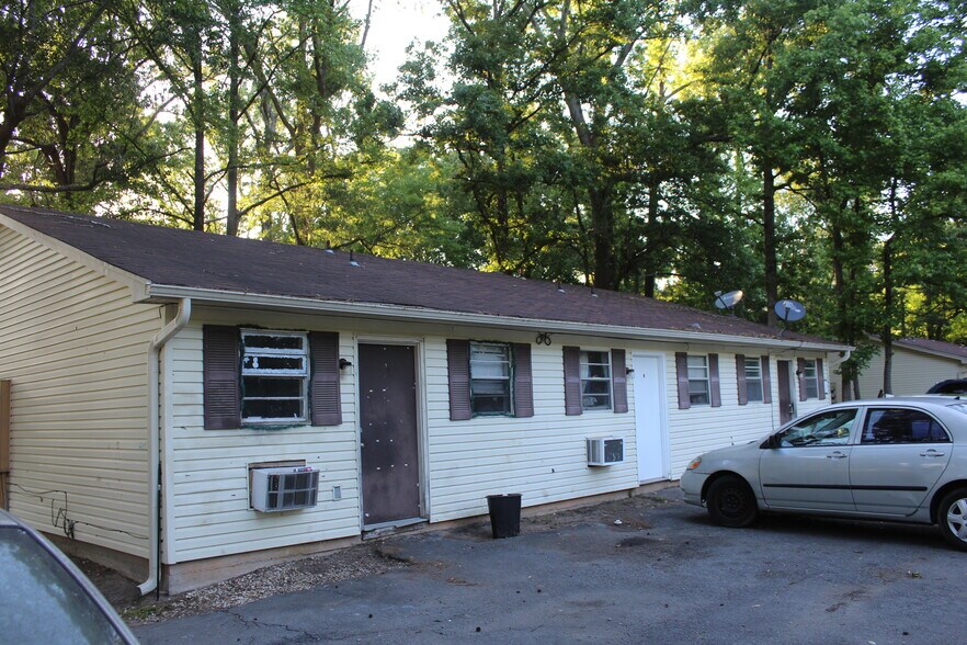 Primary Photo Of 1600 Lane St, Pine Bluff Apartments For Sale