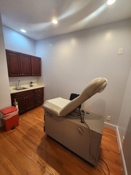 More Photos Of 1530 Bedford Ave, Brooklyn Medical For Lease