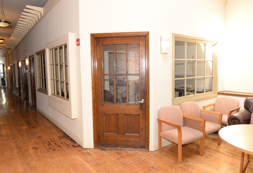 More Photos Of 523 Main St, Buffalo Storefront Retail Office For Sale