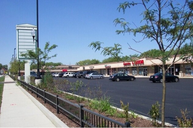 More Photos Of 289-339 E Glenwood Lansing Rd, Glenwood General Retail For Lease