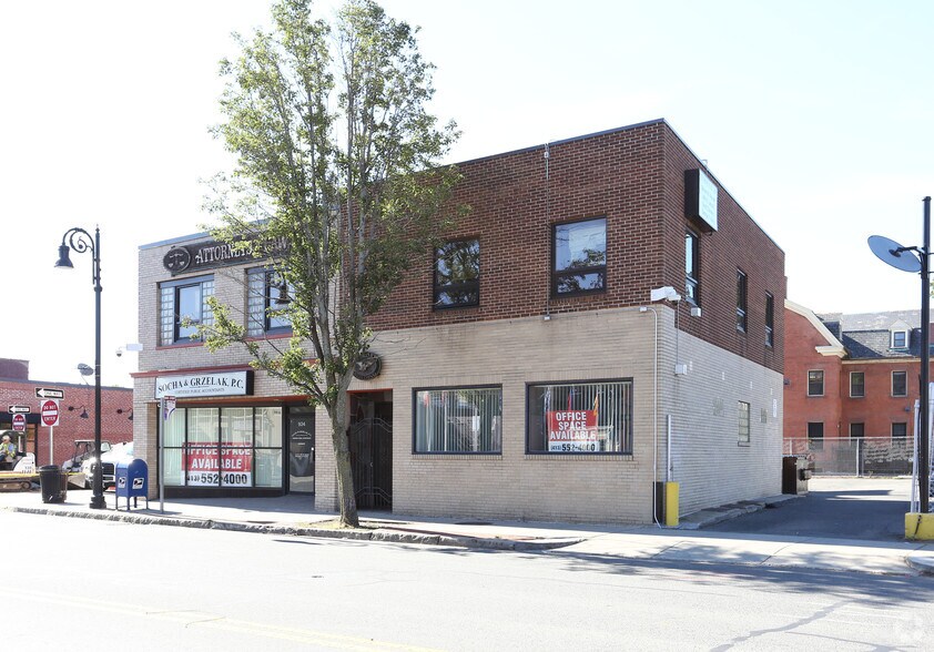 More Photos Of 924-934 Main St, Springfield Office Residential For Sale