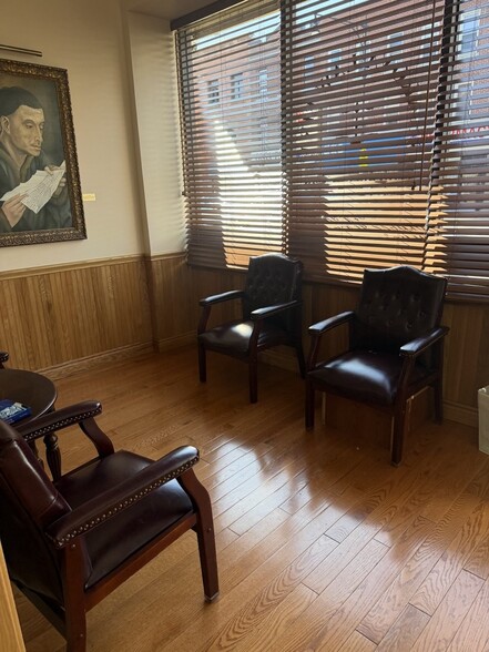 Primary Photo Of 9003 5th Ave, Brooklyn Coworking Space