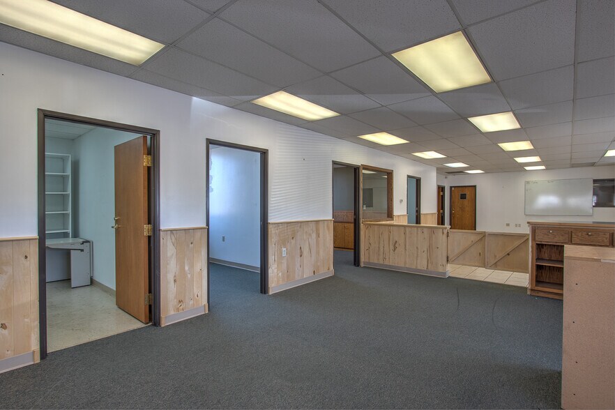 More Photos Of 206 Union St S, Mora Freestanding For Lease