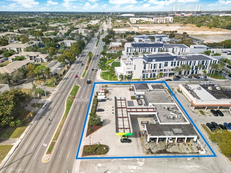 More Photos Of 18575 NW 27th Ave, Opa Locka Service Station For Lease
