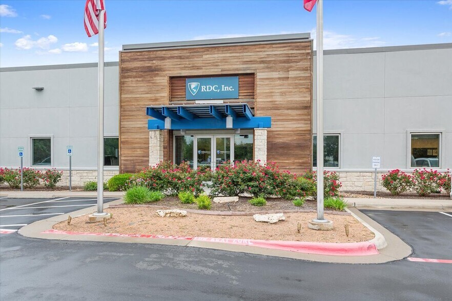 More Photos Of 3527 Snead, Georgetown Office For Sale