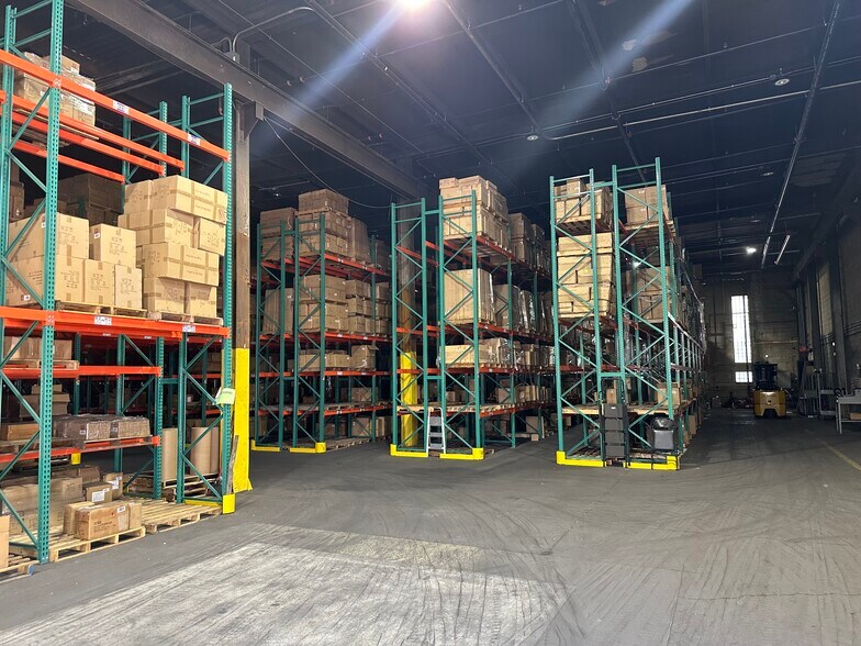 More Photos Of 6120 N Detroit Ave, Toledo Warehouse For Sale