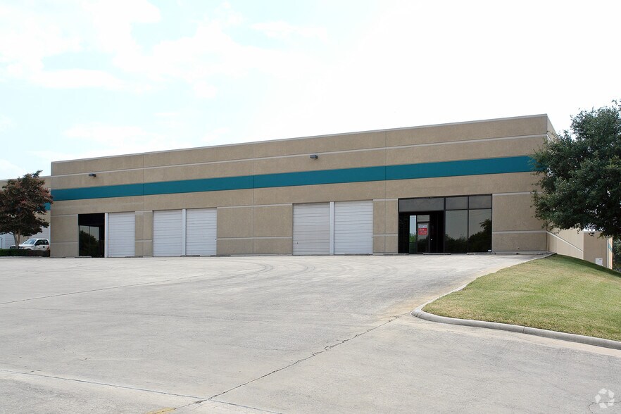 More Photos Of 12000 Crownpoint Dr, San Antonio Unknown For Lease