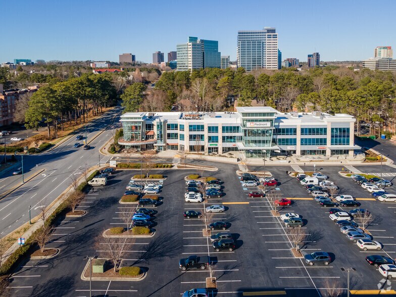 More Photos Of 1150 Hammond Dr, Atlanta Unknown For Lease