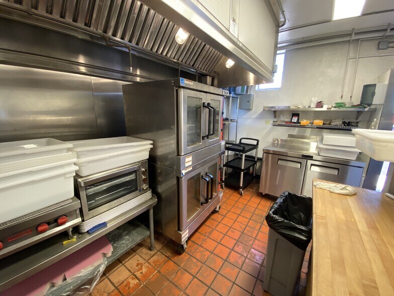 More Photos Of 1714 W Van Buren St, Phoenix Restaurant For Lease