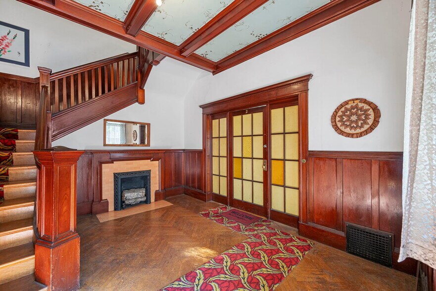 More Photos Of 2 Hugo St, San Francisco Apartments For Sale