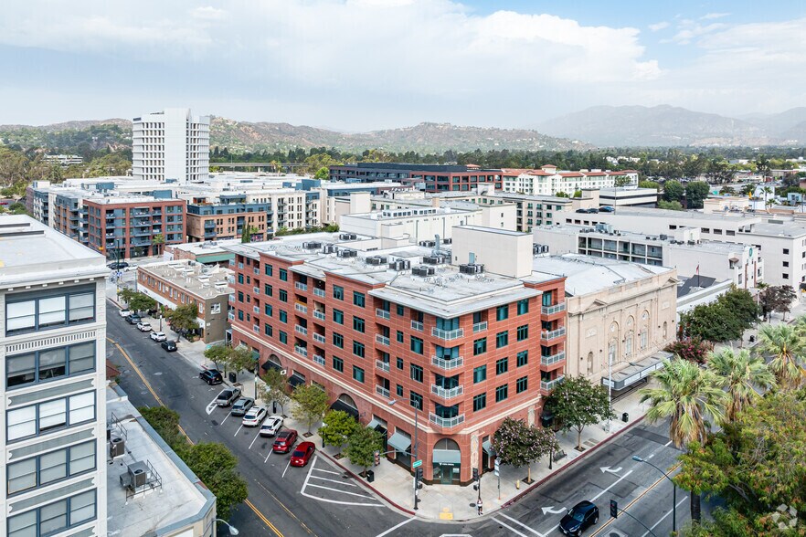 More Photos Of 57 E Holly St, Pasadena Apartments For Lease