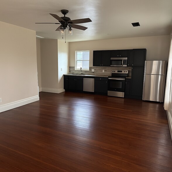 More Photos Of 232 S Buchanan St, Edwardsville Office Residential For Lease