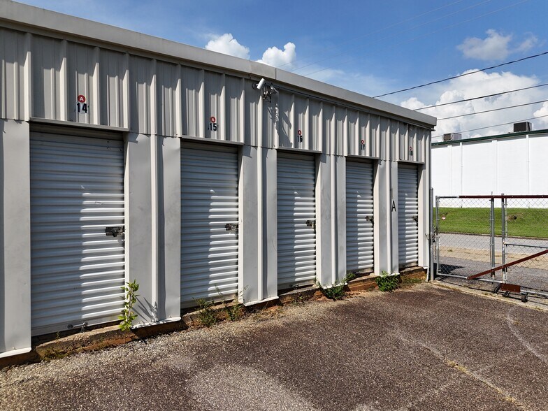 More Photos Of 404 S Boulevard Dr, Bainbridge Industrial For Sale