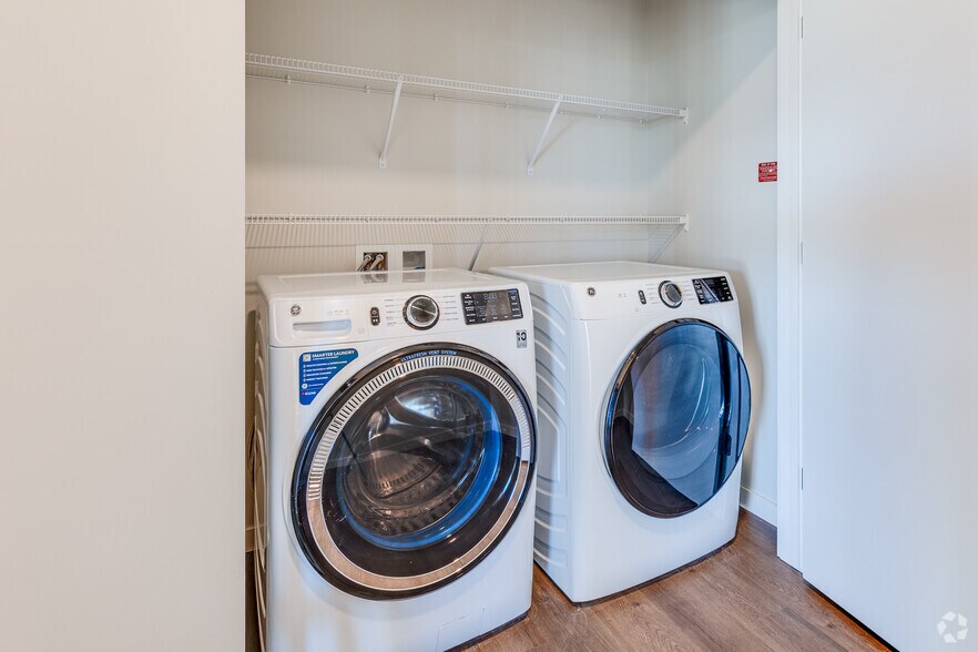 More Photos Of 2301 NE California St, Minneapolis Apartments For Lease