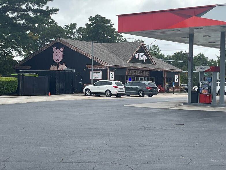 Primary Photo Of 1896 General Booth Blvd, Virginia Beach Convenience Store For Lease