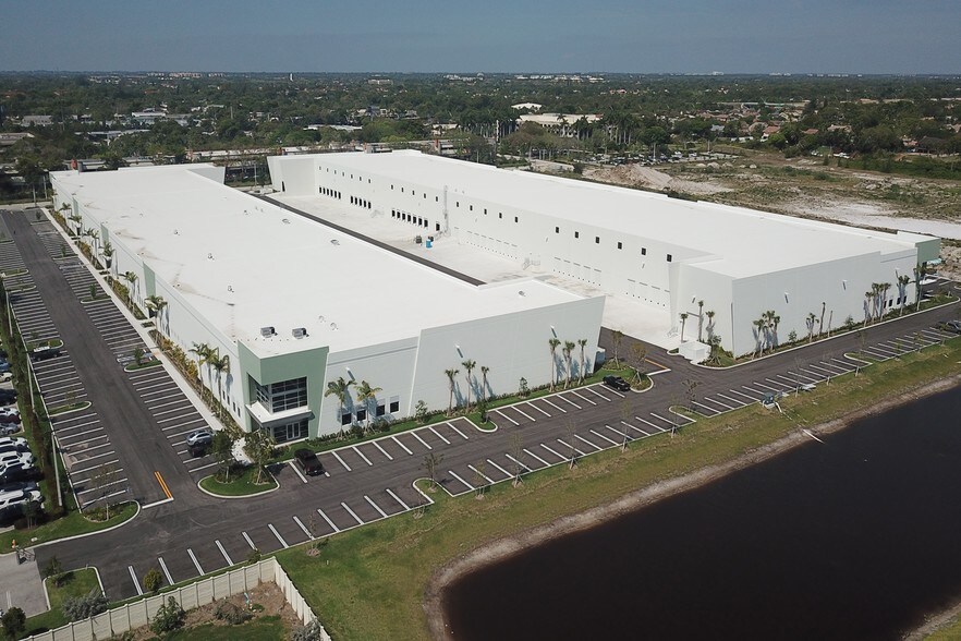 More Photos Of 600 Hillsboro Technology Dr, Deerfield Beach Unknown For Lease
