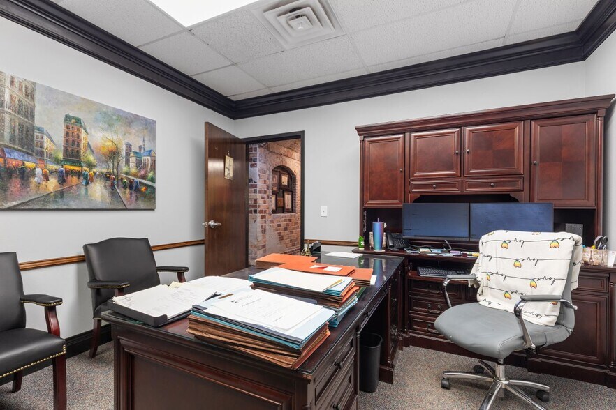 More Photos Of 5100 Andrews Hwy, Midland Office For Lease