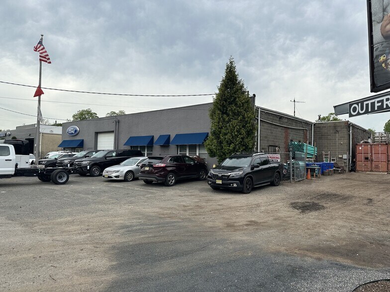 More Photos Of 2530 Springfield Ave, Vauxhall Land For Lease