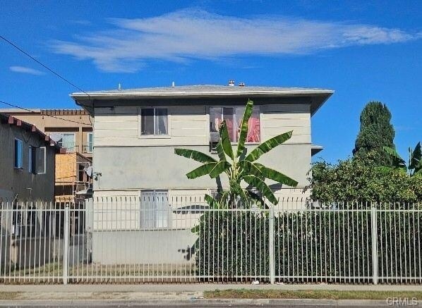 Primary Photo Of 221 S Bonnie Brae St, Los Angeles Apartments For Sale