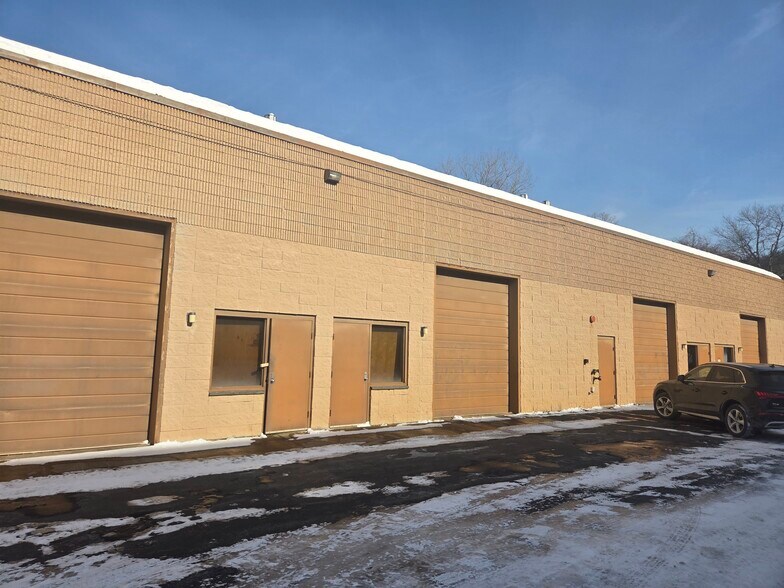 Primary Photo Of 22 Robert Bonazzoli Ave, Hudson Land For Lease