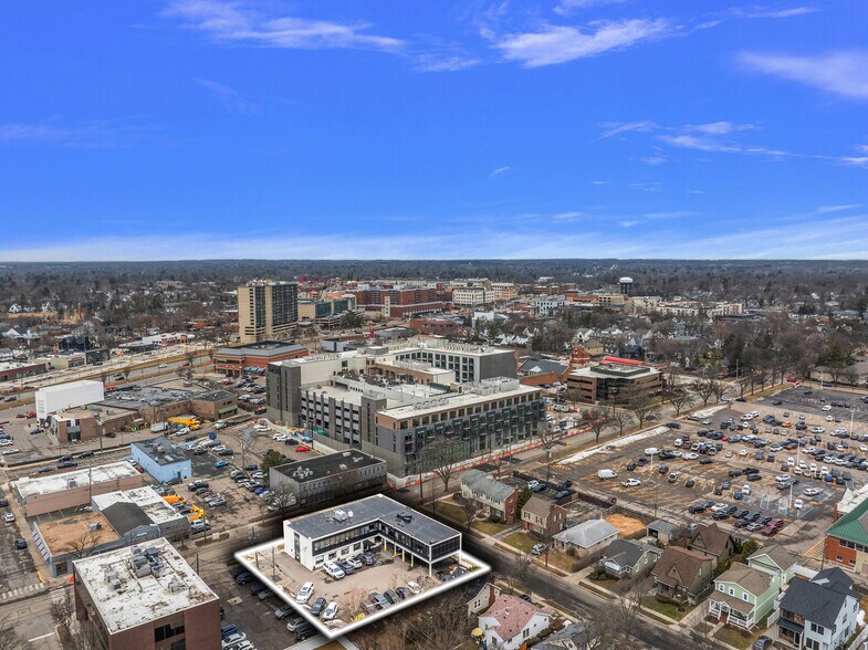 More Photos Of 801 S Adams Rd, Birmingham Office For Sale