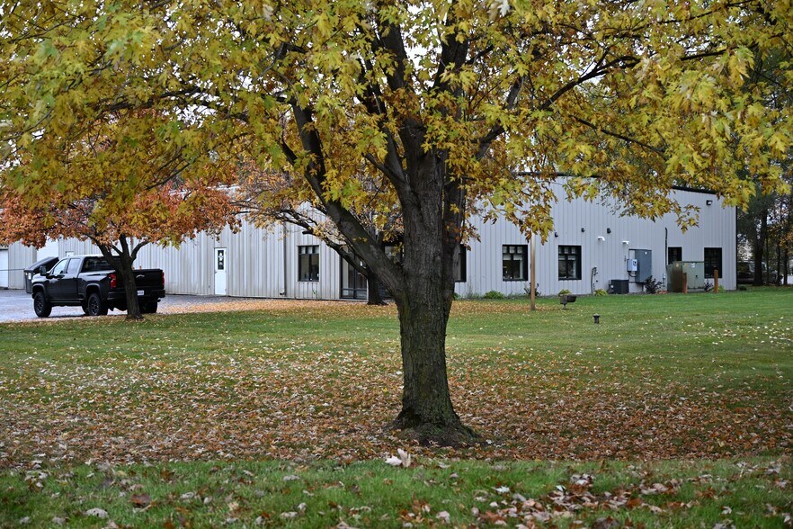 Primary Photo Of 15725 Jarvis St NW, Elk River Manufacturing For Lease