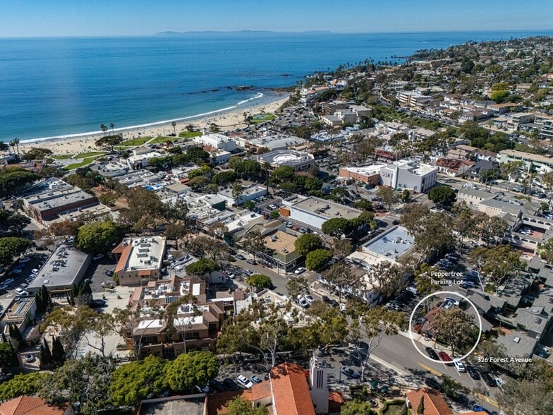 More Photos Of 326 Forest Ave, Laguna Beach General Retail For Sale