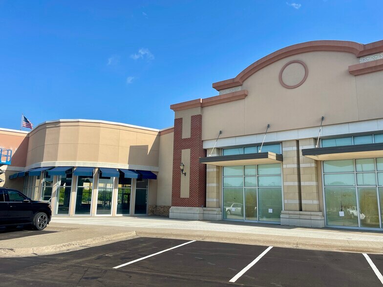 More Photos Of 4149 Sergeant Rd, Sioux City Unknown For Lease