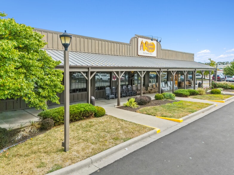 More Photos Of 615 Ring Rd, Harrison Restaurant For Sale