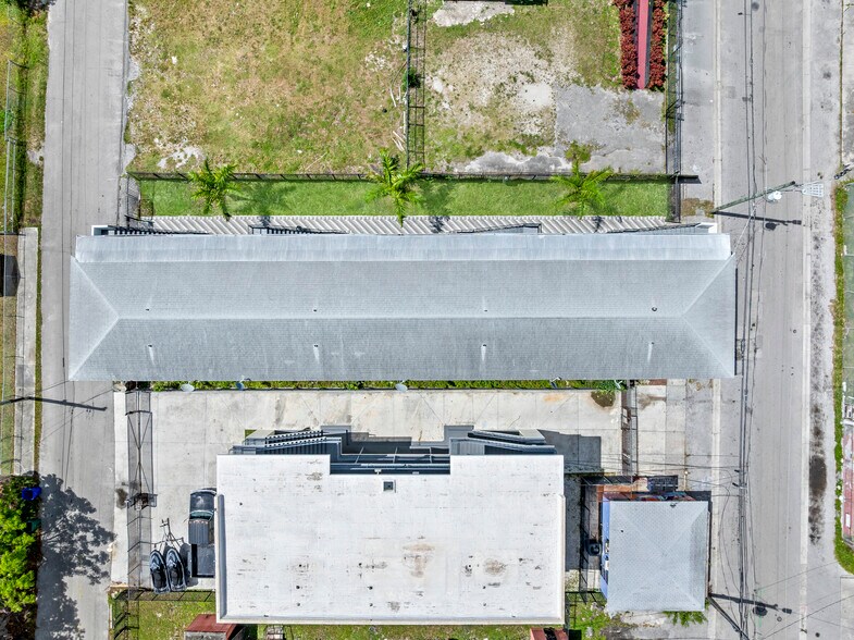 More Photos Of 1829 NW 2nd Ct, Miami Multifamily For Sale