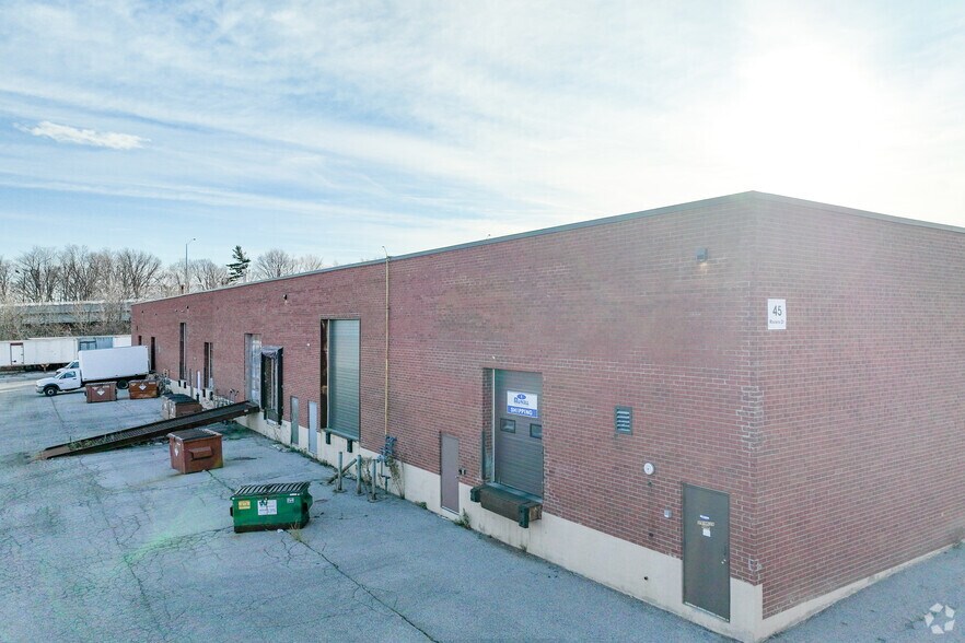 More Photos Of 45 Riviera Dr, Markham Showroom For Lease