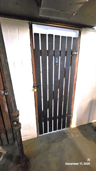 More Photos Of 818 N 46th St, Omaha Apartments For Sale