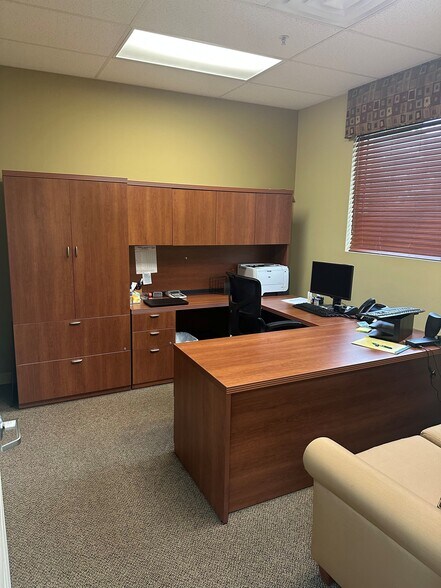 More Photos Of 2255 Sarasota Center Blvd, Sarasota Industrial For Sale