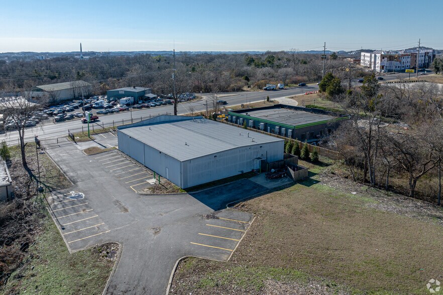 More Photos Of 405 Trinity Lane, Nashville Land For Sale