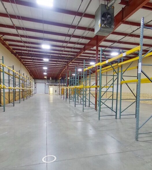 More Photos Of 2730-2738 Progress Rd, Madison Industrial For Lease