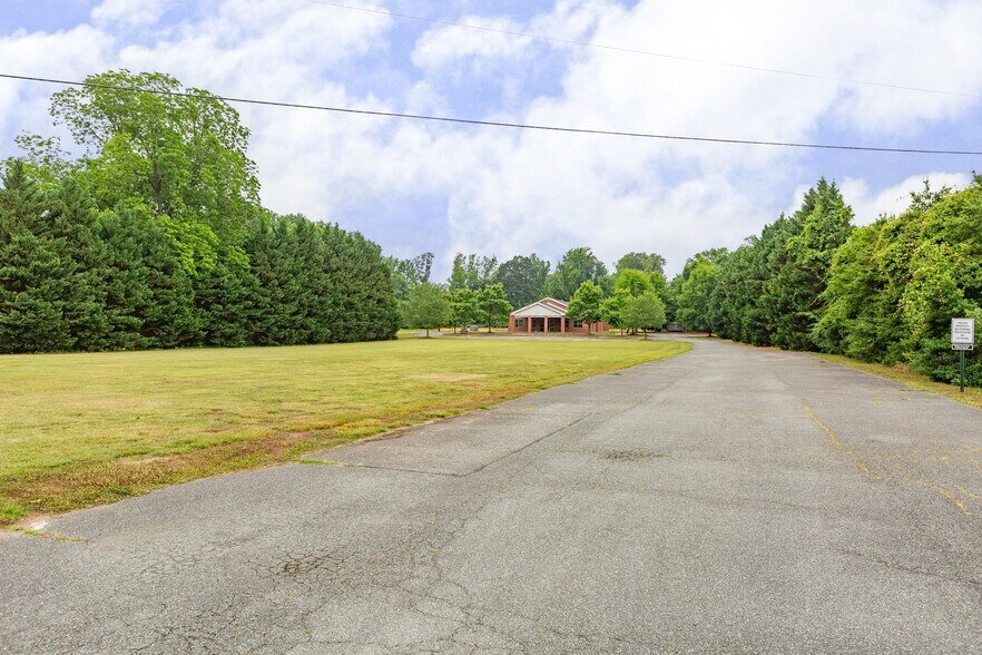 More Photos Of 15394 Kings Hwy, Montross Medical For Sale