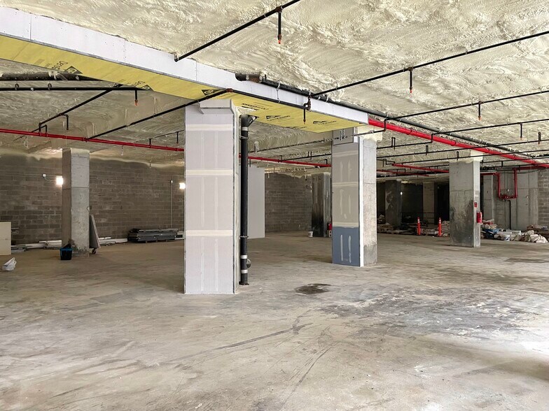 More Photos Of 912 Broadway, Brooklyn Apartments For Lease