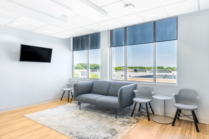 More Photos Of 139-159 Crocker Park Blvd, Westlake Coworking Space