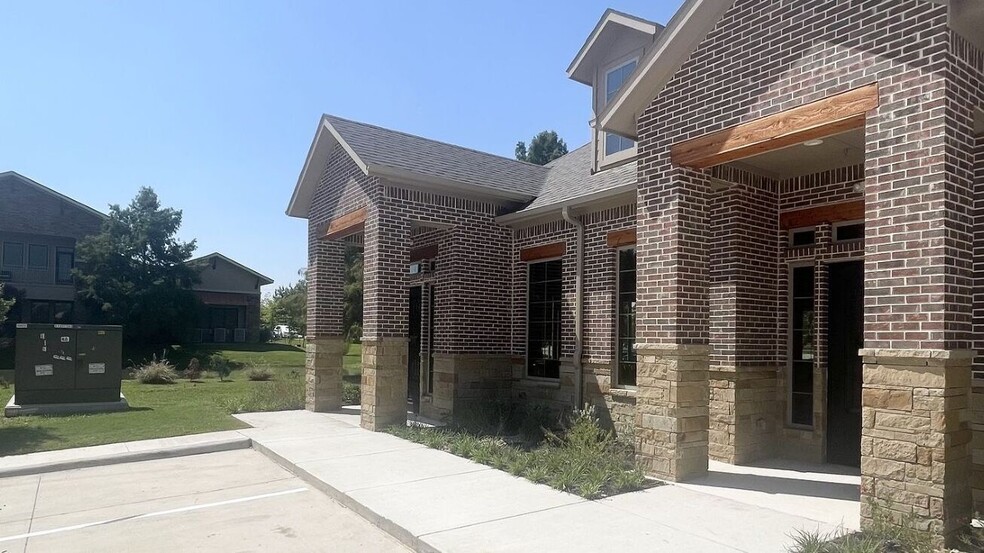 More Photos Of 3909 Long Prairie Rd, Flower Mound Medical For Lease