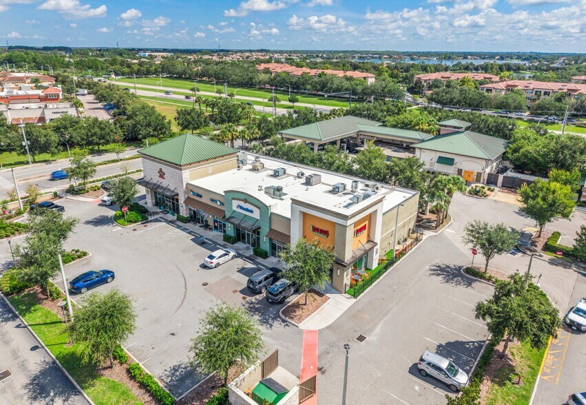 More Photos Of 11620 Lakeside Village Ln, Windermere Storefront For Sale