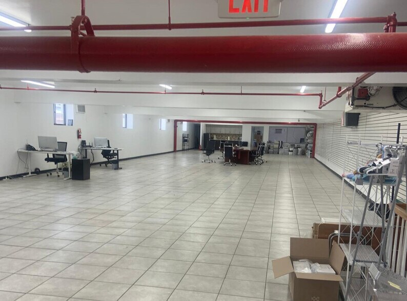 More Photos Of 1400 E State St, Hamilton Manufacturing For Lease