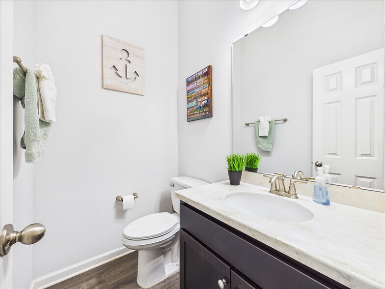 More Photos Of 100 Pilothouse Ct, Palatka Multifamily For Sale