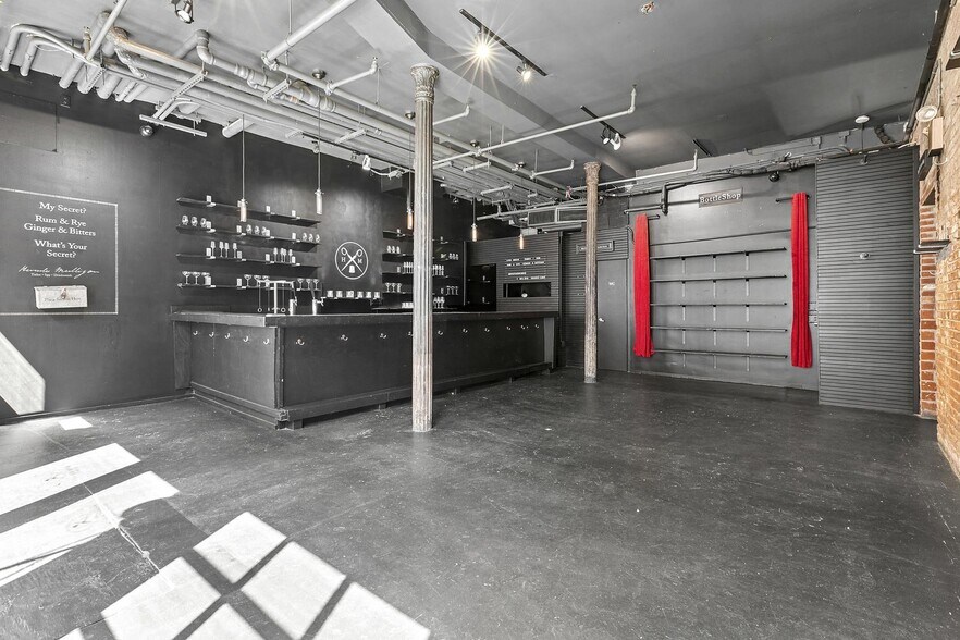 More Photos Of 220 Front St, New York Apartments For Lease