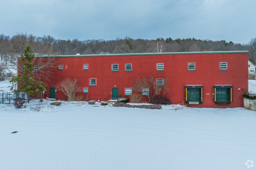More Photos Of 1 Main St, Shirley Light Distribution For Lease