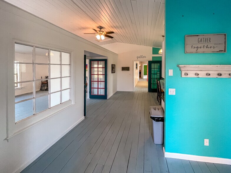 More Photos Of 3001 E Frontage Rd, Amado Restaurant For Sale