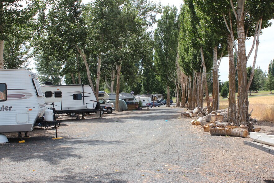 More Photos Of 1513 S Smittys Blvd, Ritzville Hotel For Sale
