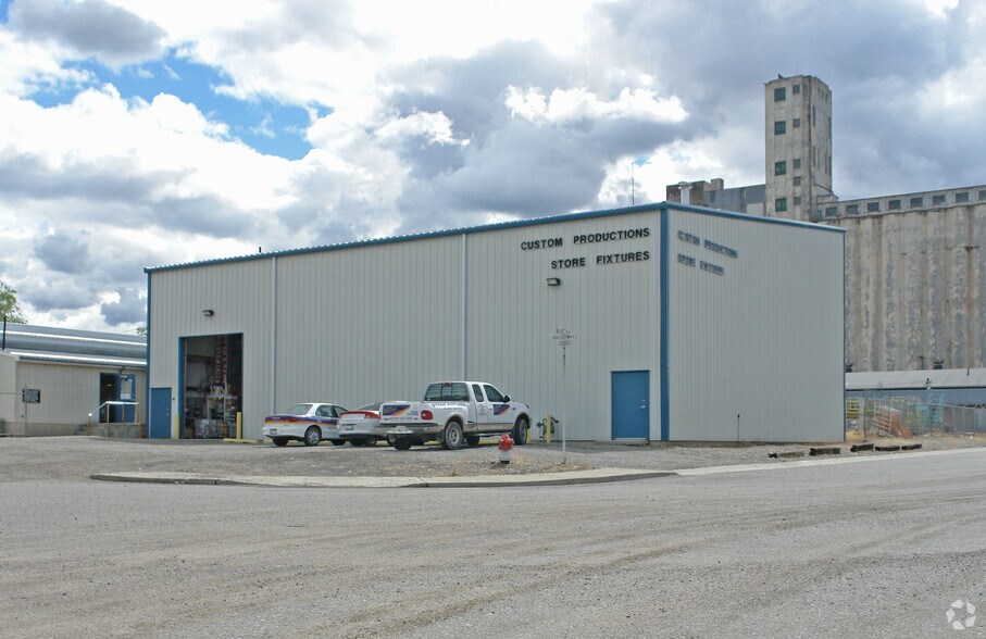 Primary Photo Of 2202 E Broadway Ave, Spokane Warehouse For Lease