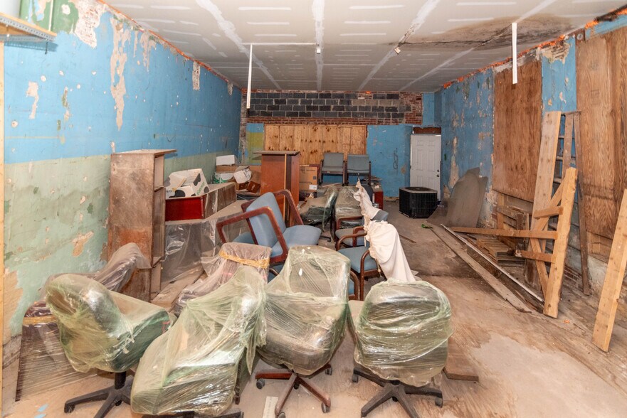 More Photos Of 401-405 S High St, Baltimore Storefront Retail Residential For Sale