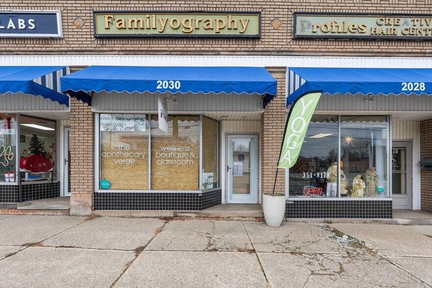 More Photos Of 2024-2032 W Schaaf Rd, Cleveland General Retail For Sale