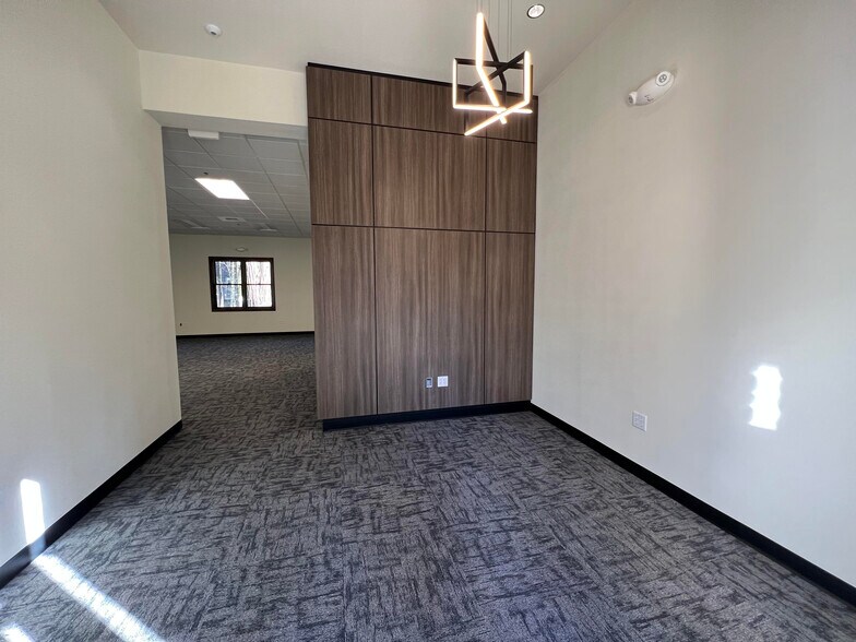 More Photos Of 351-356 Providence Mine Rd, Nevada City Medical For Lease